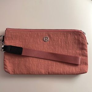 Lululemon wrist wallet in perfect condition